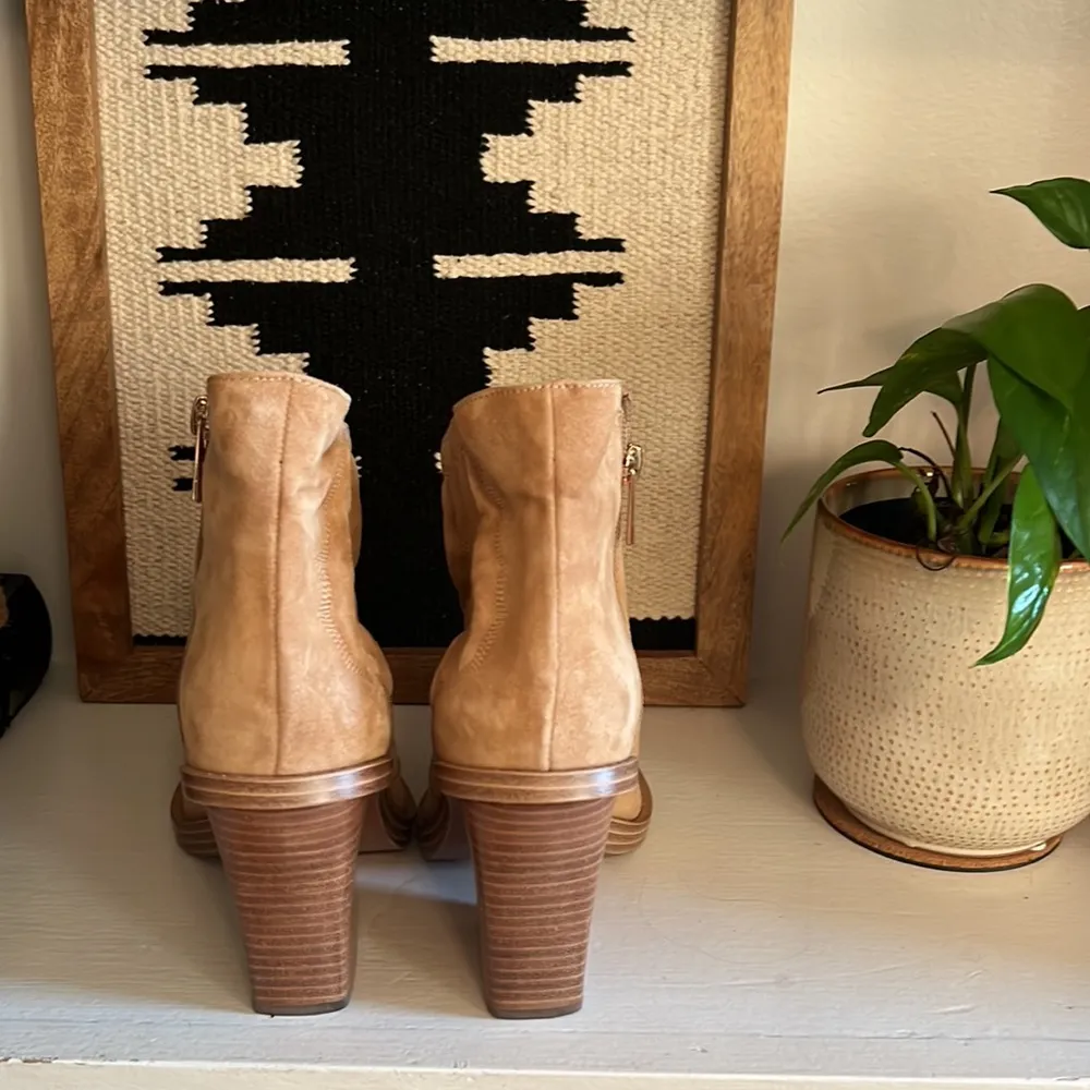 bootie sz6.5 - Image 5