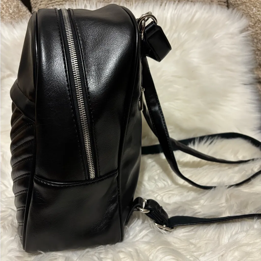 💛💚DAVID JONES PARIS Black Leather 🎒 BACKPACK.💛💚 Black - Image 6