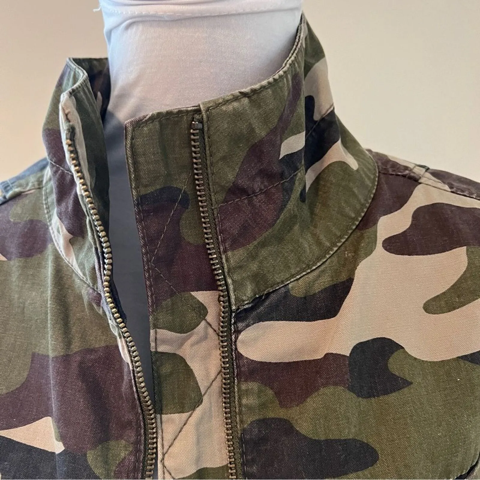 Old Navy Womens XS Camo Utility Jacket green drawstring cotton - Image 3
