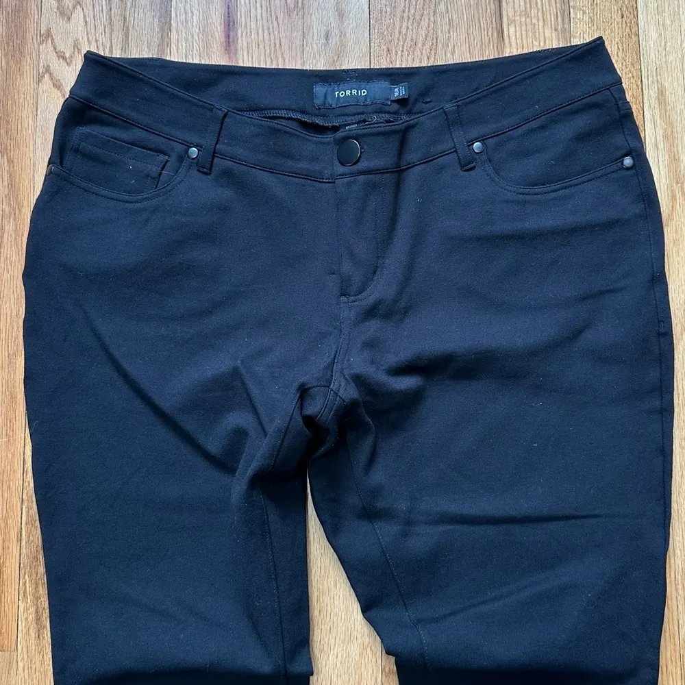 Torrid Black Skinny Jeans Sz 16 Regular - Image 5