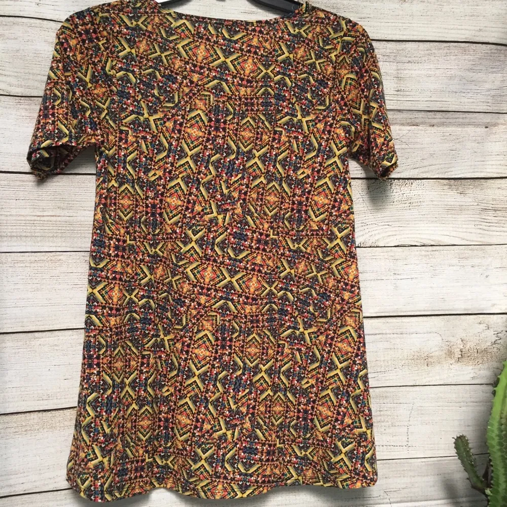 LuLaRoe XS Casual Comfy Fall Graphic Tee - Image 5