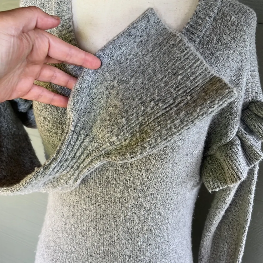 Romeo + Juliet Couture Sweater Dress - Image 4