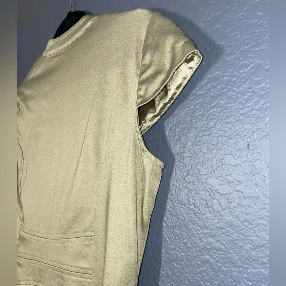 wrap dress size 10 Cap Sleeve V-Neck Hardware stretchy flattering - Image 6