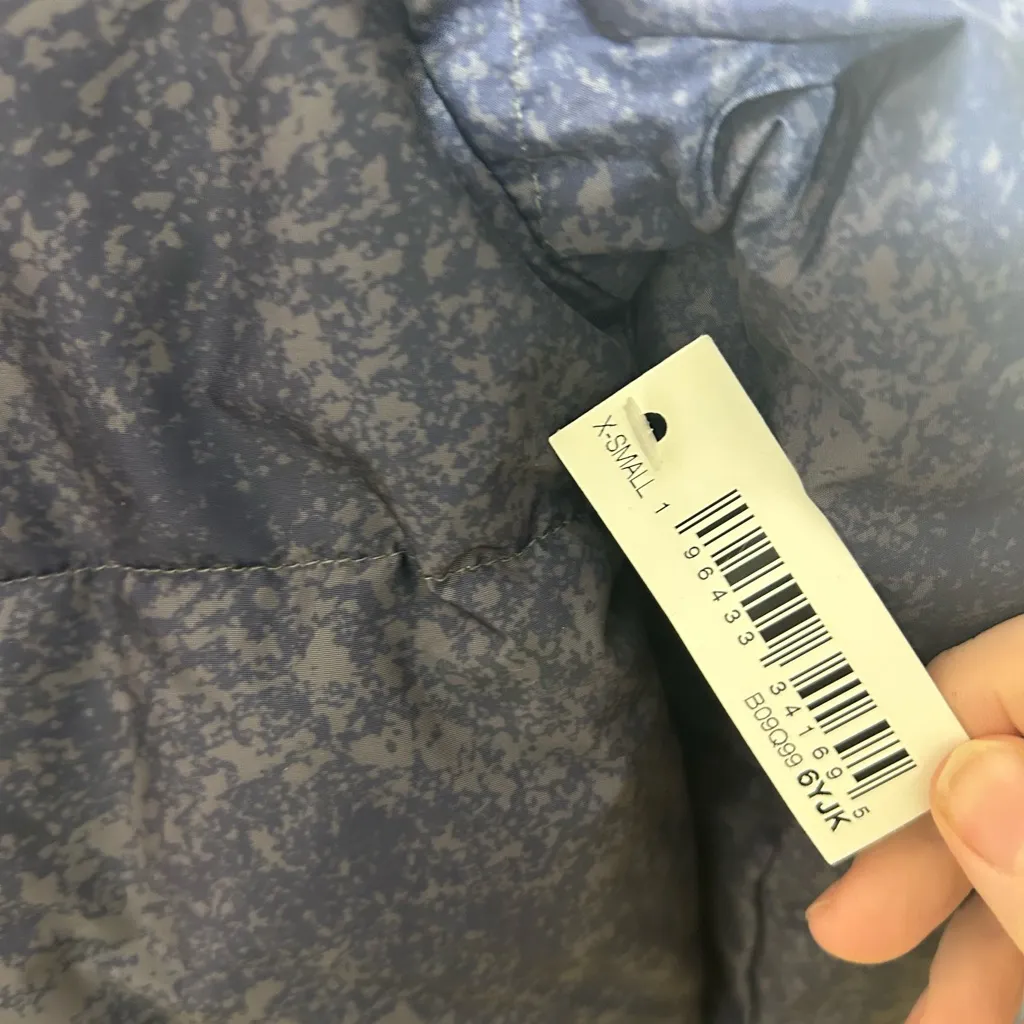 Daily Ritual Women’s Navy Blue Speckled Puffer Coat Size XS New With Tags - Image 2