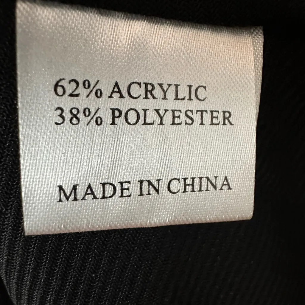 Fantazia Black and Gray Patchwork Mix Media LS Top NWT - Image 8