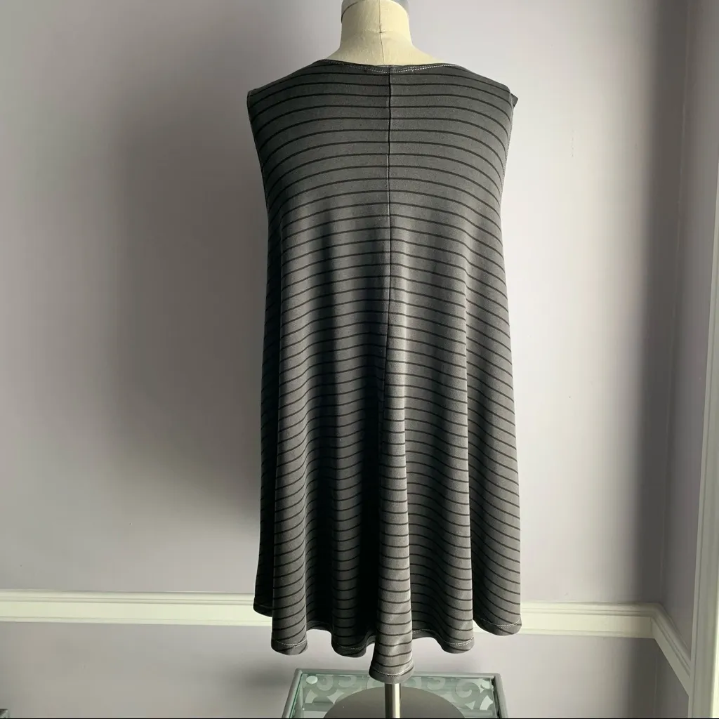 Brandy Melville gray and black striped sleeveless swing dress - Image 3
