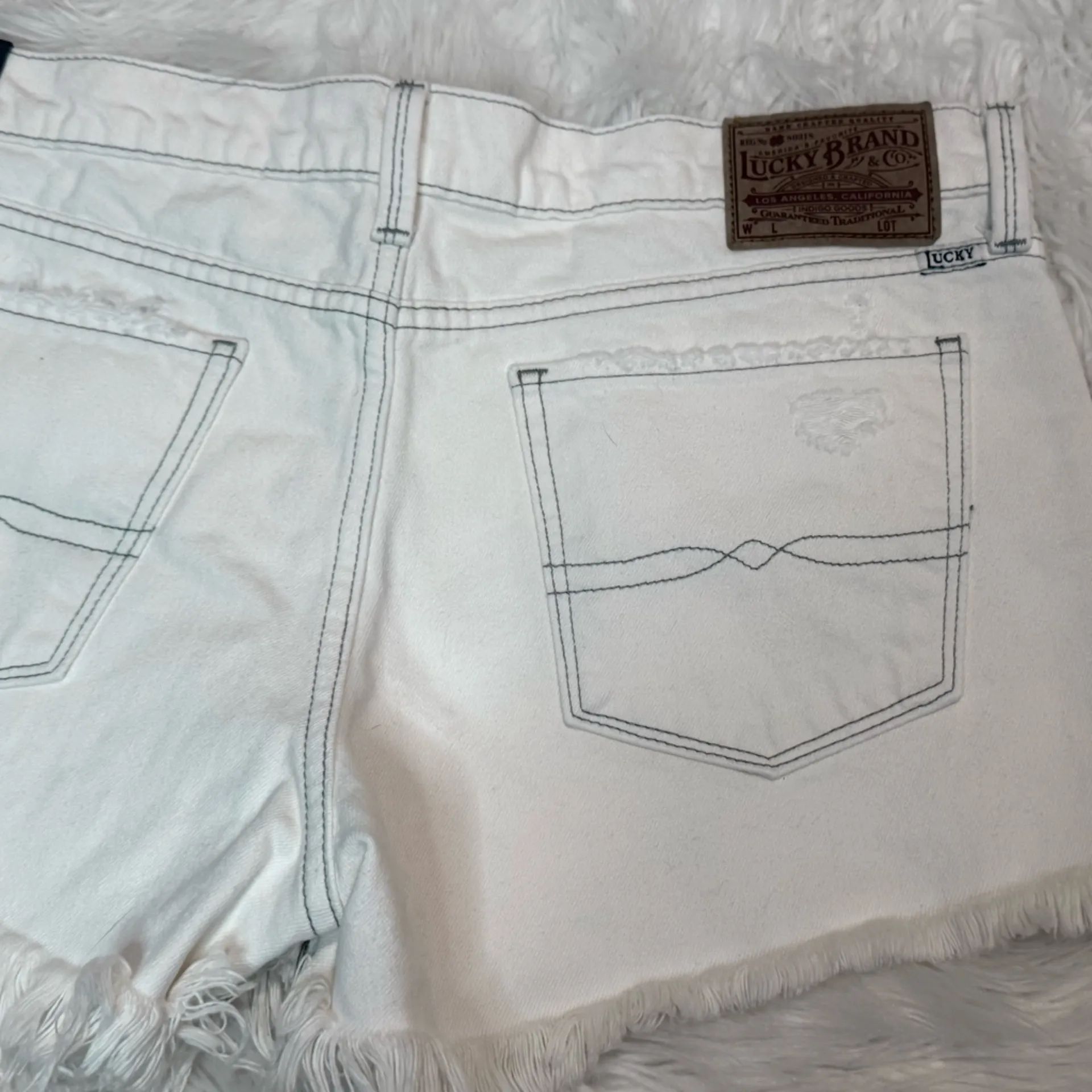 🏷️ NWT Lucky Brand “The Cut Off” White Jean Shorts - Size 8/29 - 100% Cotton - Image 10