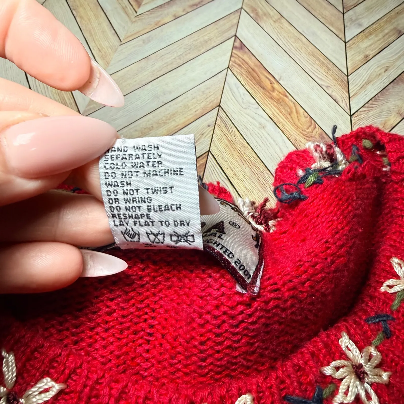 Vtg Red Embroidered Heart Floral Knit Cardigan Sweater Lg Valentines Day Granny - Image 3