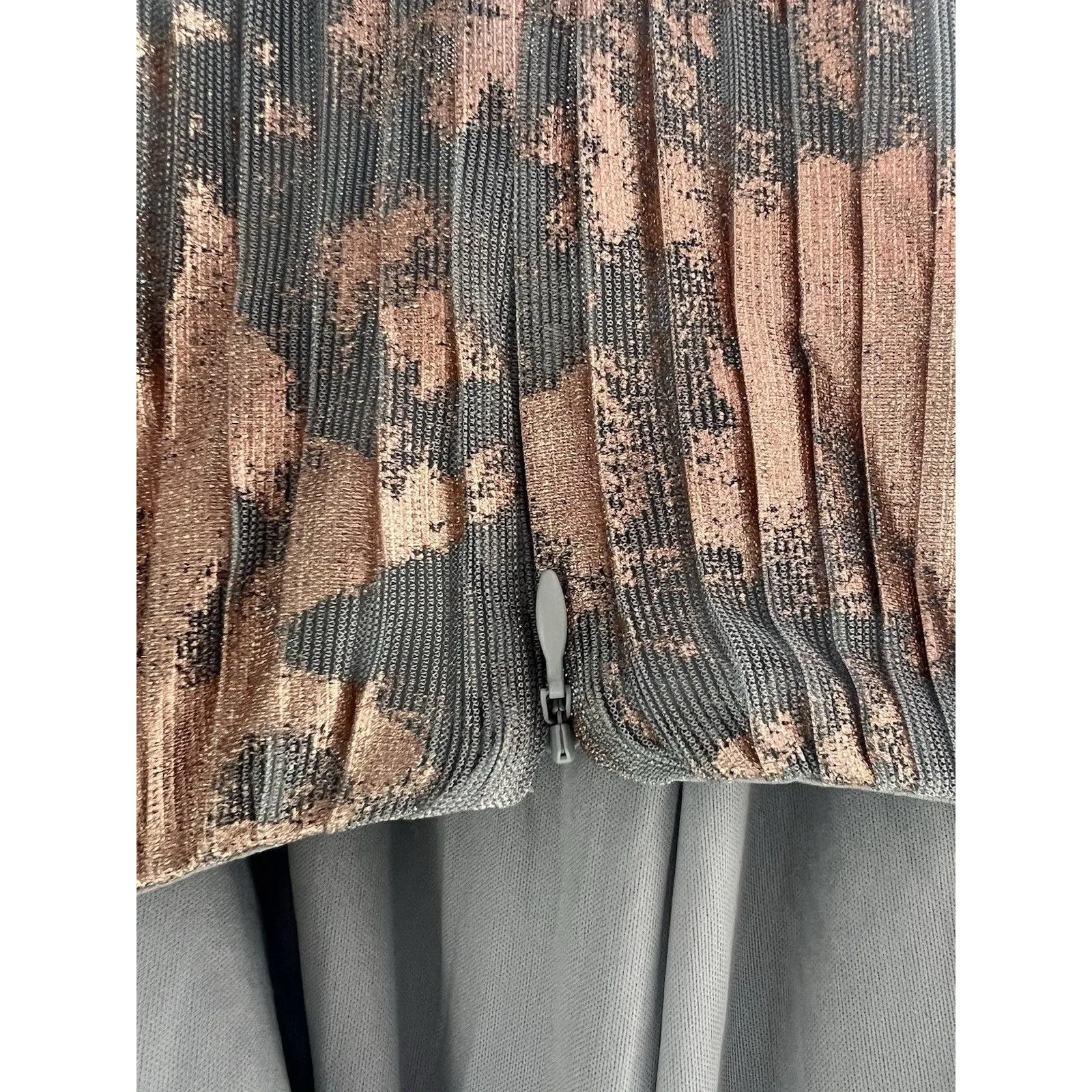 Adrianna Papell Pleated Foil Dress Size 12 Blue Slate Multi Full Length Maxi - Image 4