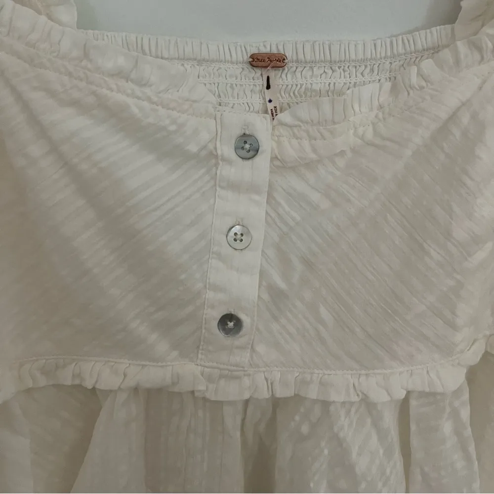 Free People Leave It To Me white Crop Top Blouse Button Boho XL NWOT - Image 4
