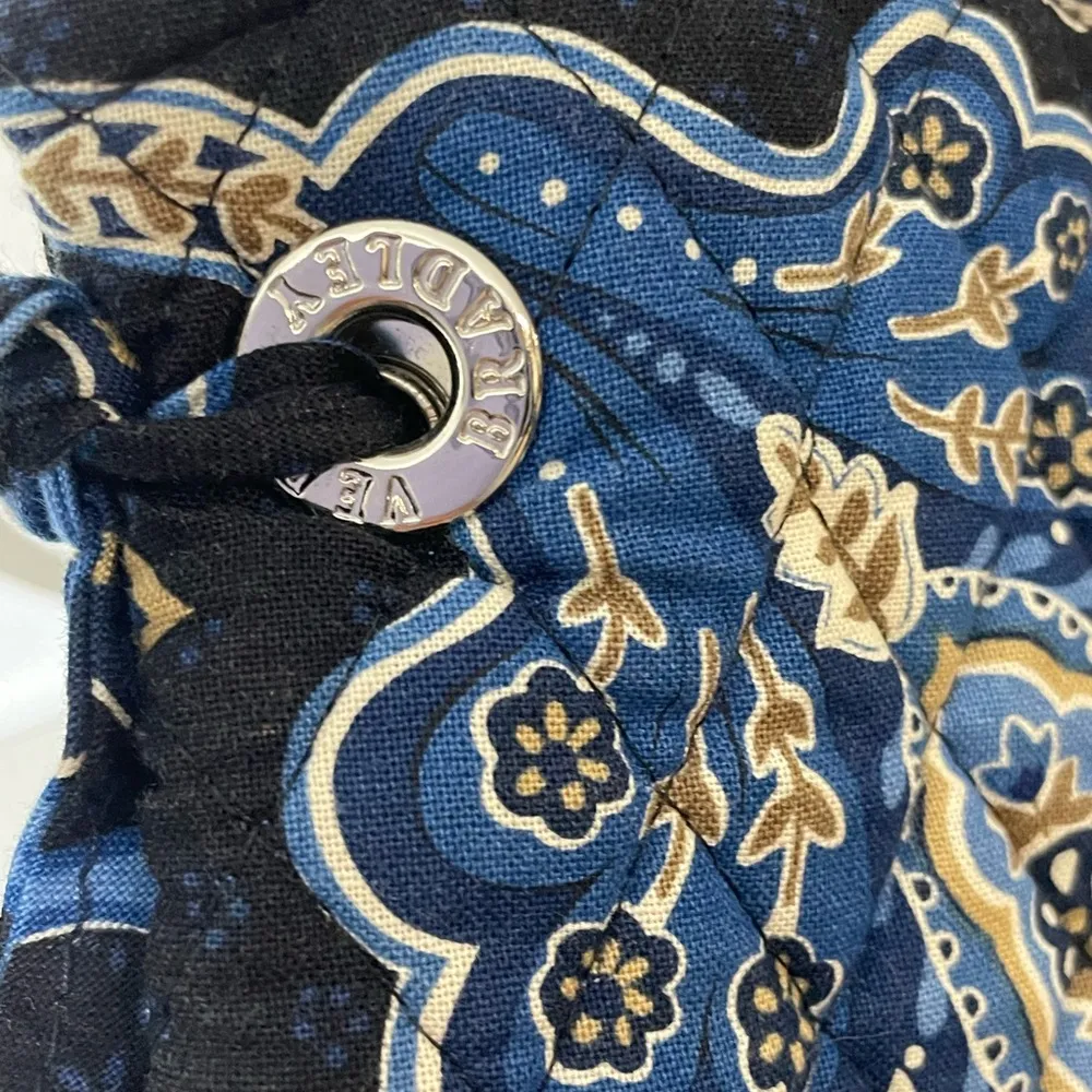 Vera Bradley Quilted Windsor Navy Handbag Purse Excellent Condition Medium - Image 2