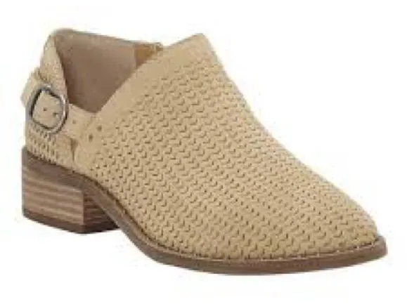 Lucky Brand Gahiro ankle booties‎ tan perforated leather women’s size 6 neutral - Image 1