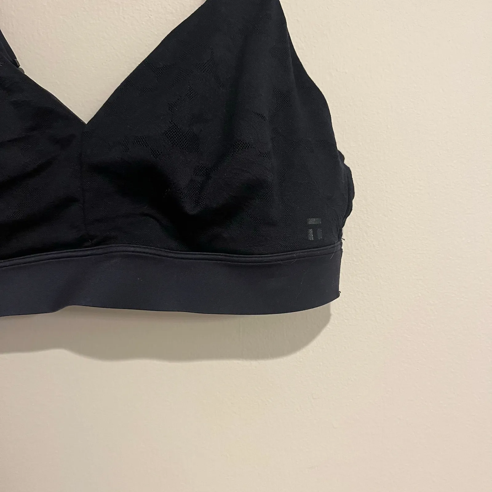 Tommy John Bra Second Skin Triangle Bralette Black Medium (A - Image 3