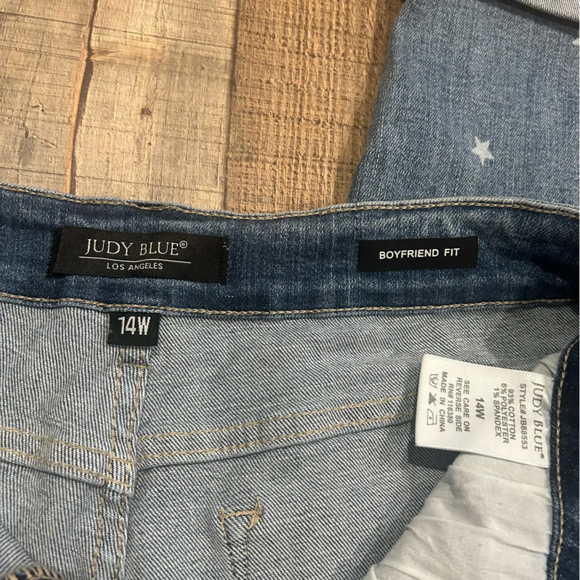 Judy Blue 14W Star Print Boyfriend Jeans Distressed Cuffed Stretch Denim - Image 8