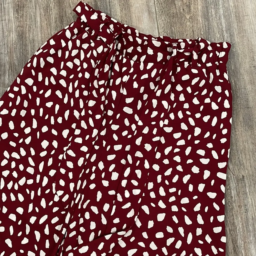 Crescent maroon and white spotted wide leg pants NEW - Image 3