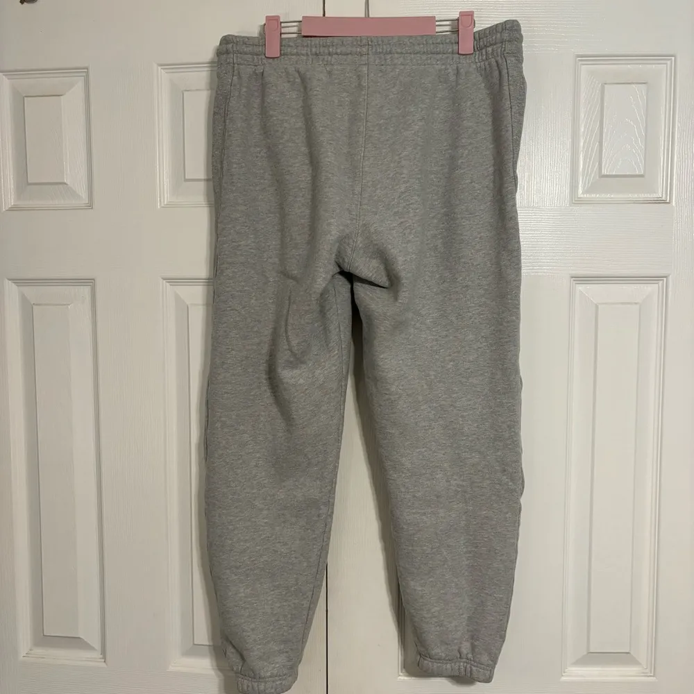 Aritzia TNA Grey Jogger Sweatpants - Image 3