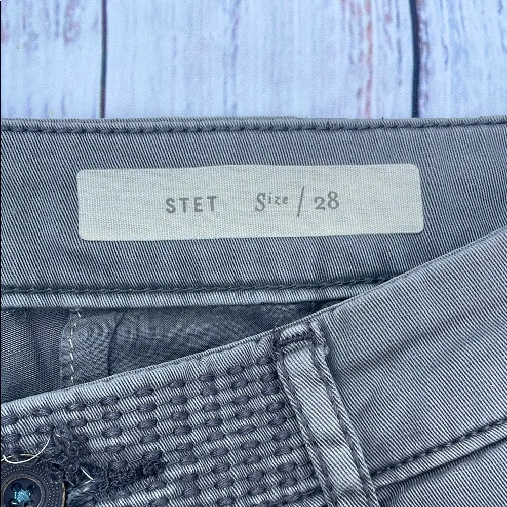 Pilcro and the Letterpress Gray Ankle Cropped Jeans - Image 3