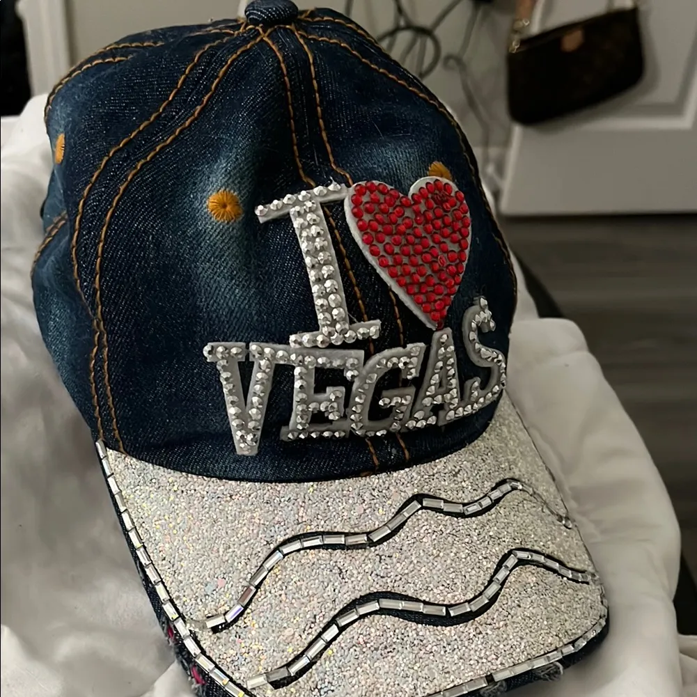 Women’s “I Love❤️Vegas” Sparkly Rhinestones Sequins Cotton Denim Cap size 5 SML Blue - Image 3