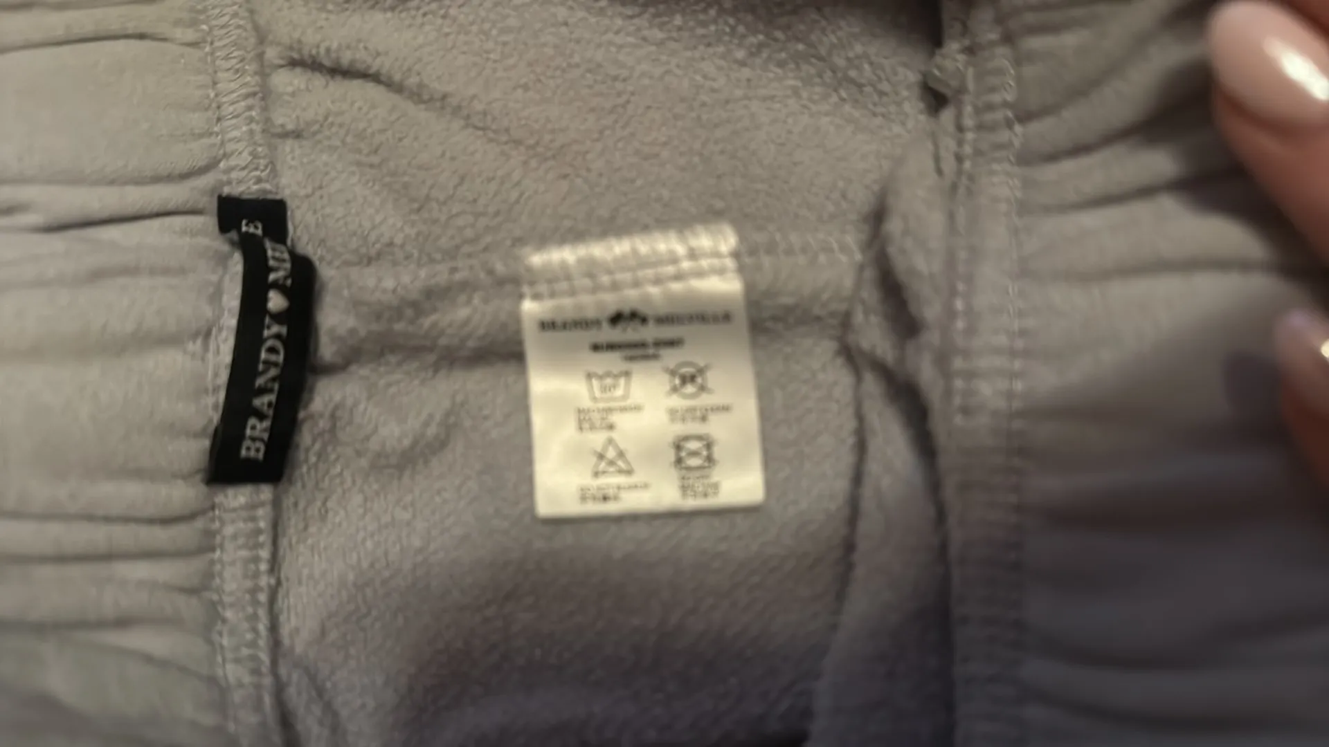 Brandy Melville New York shorts  - Image 4