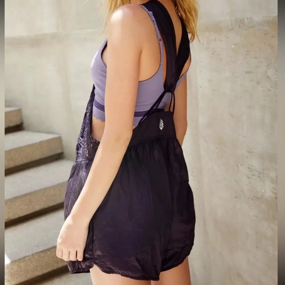 Free People Movement Elevation Purple Romper Size XS - Image 3