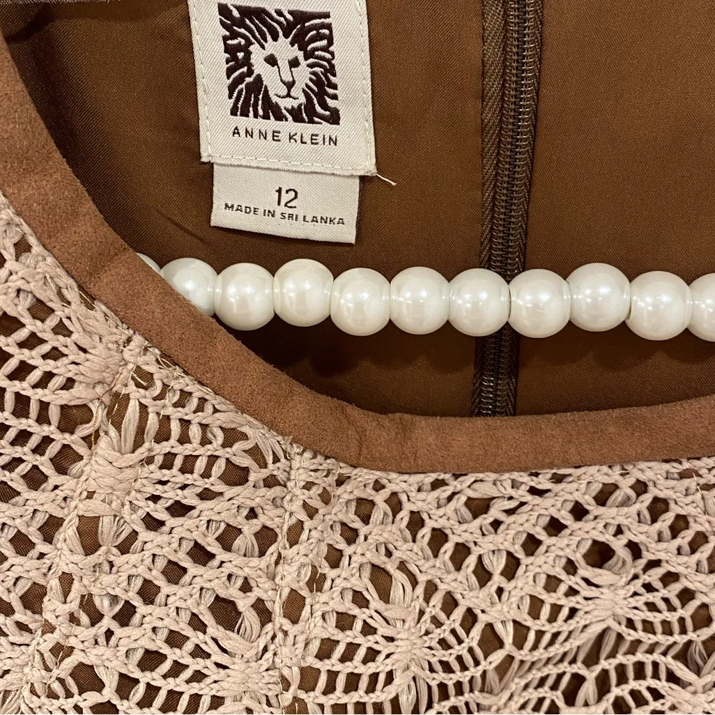 Anne Klein Tan Crocheted Sheath size 12 NWOT - Image 4