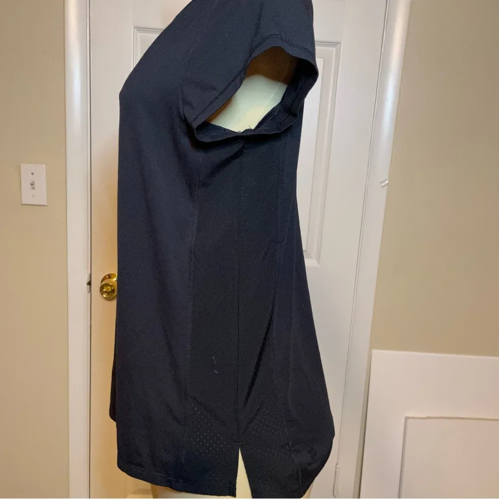 All in Motion Blac shirt - Image 2