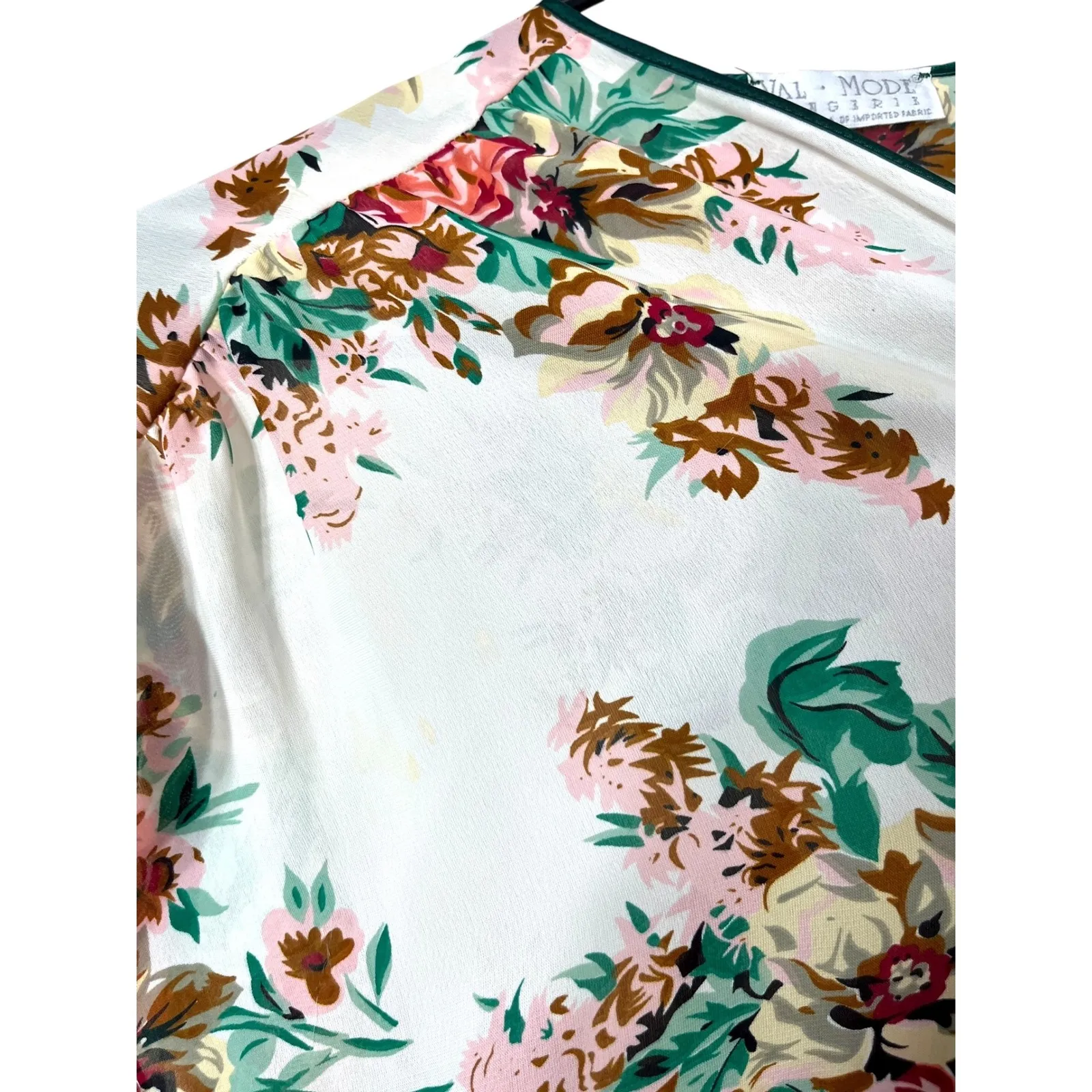 Vintage Val Mode‎ Floral Robe Lingerie Small White Red Green Flowers - Image 4