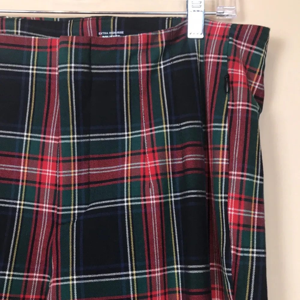 Old Navy Women’s Extra High-Rise Polished Pixie Skinny Plaid Pants - Image 6