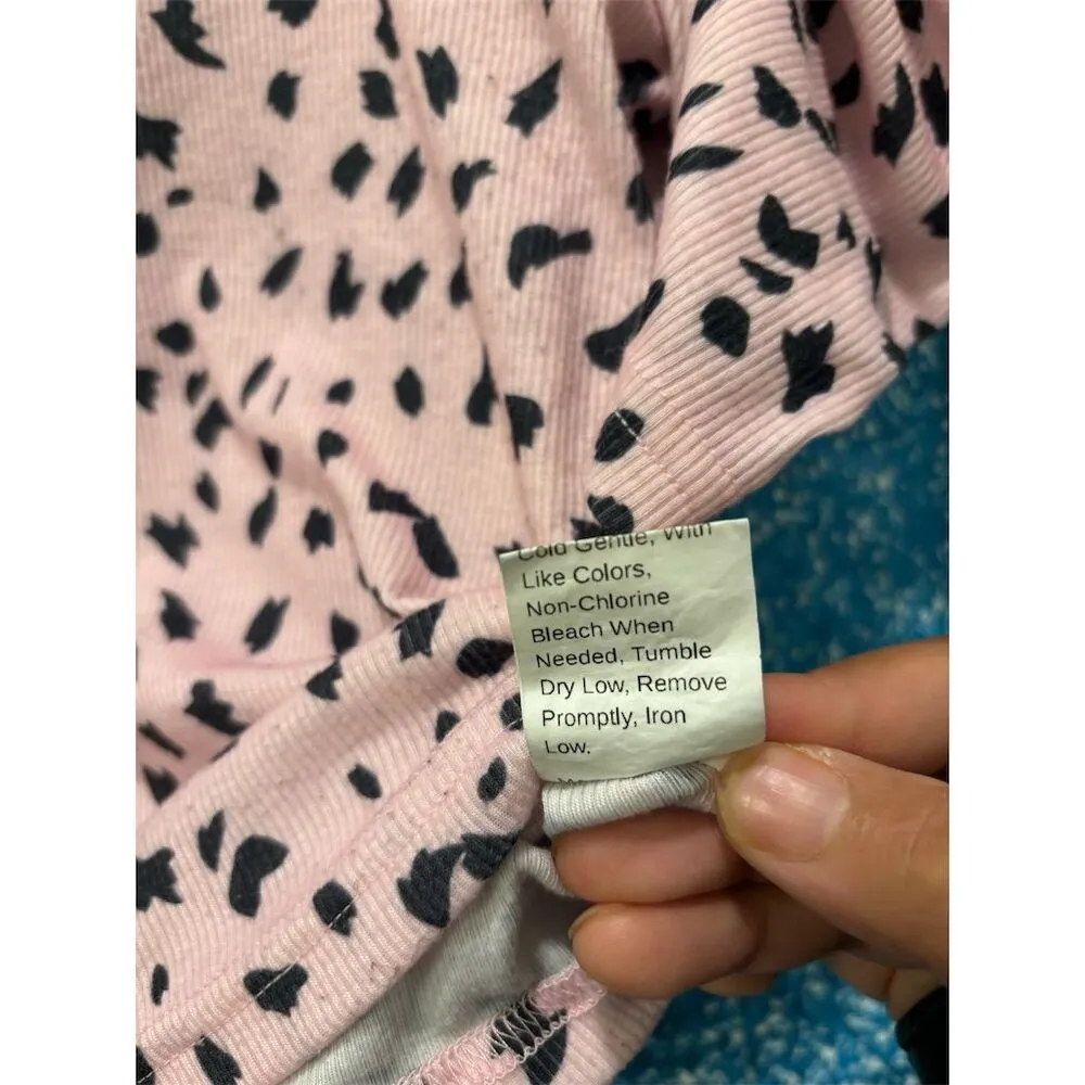 Shein Women's Pink Cheetah Print With Puffy Sleeve Blouse Size XS (NWOT) - Image 5