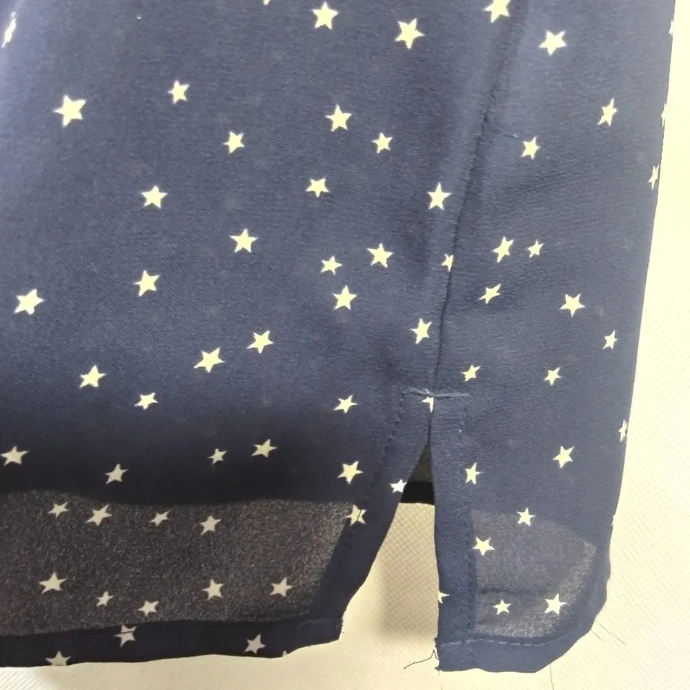 Croft & Barrow Navy Blue Star Print Casual Short Sleeve Blouse Size M - Image 7