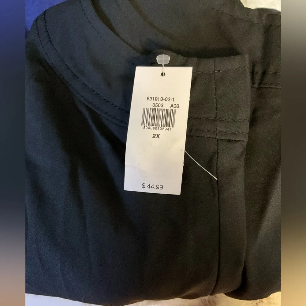 Old Navy Black Sleeveless Zip-Front Stretch Tech Cargo Romper - Image 4