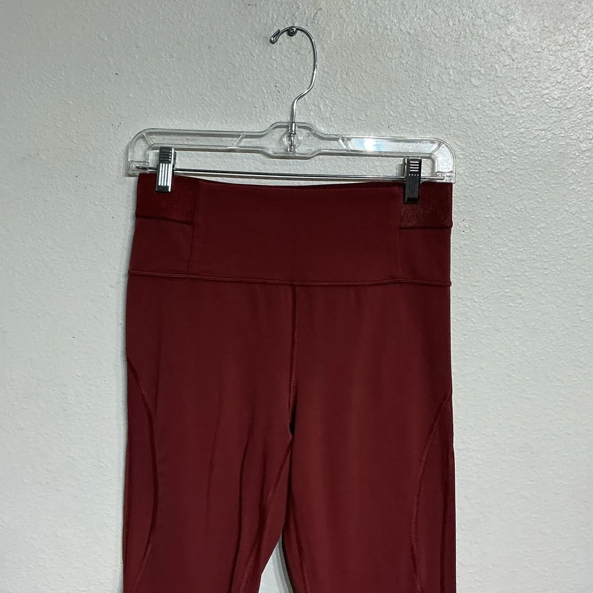Athleta Maple Red Aura Heel Tight Leggings Sz M - Image 3