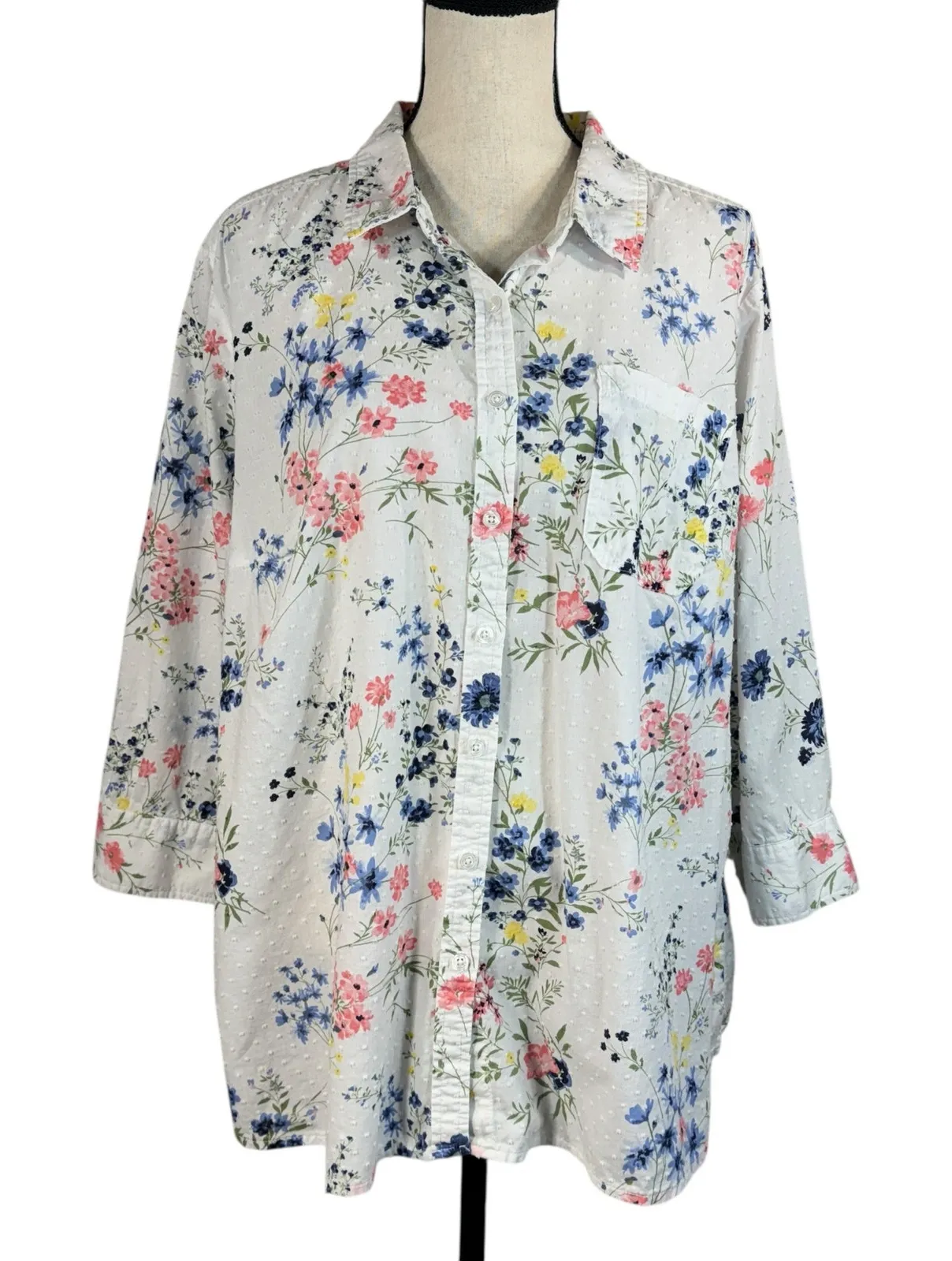 Karen Scott 2X-Large Top Swiss Dot Floral Button-Up 3/4 Sleeve Pocket Collared - Image 1