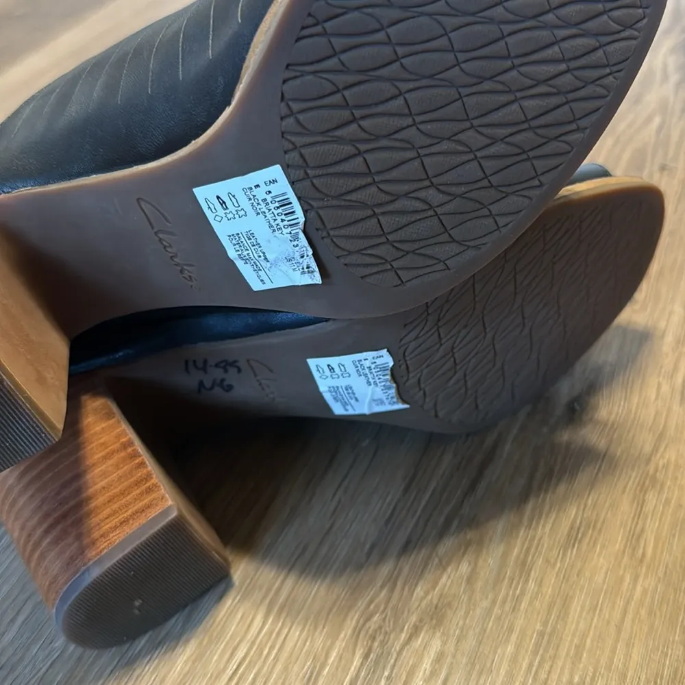 Clarks Briatta Key Slingback Block Heel Sandals ladies size 11 M leather upper - Image 11