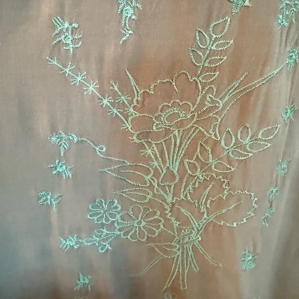 Paparazzi Elegant Blue Embroidered Women's Top - Image 4