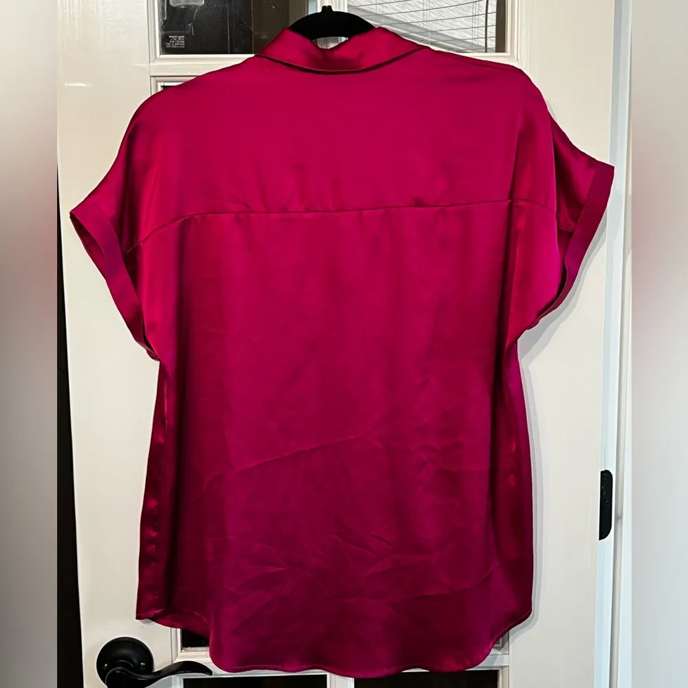 HOTOUCH Hot Pink Fuchsia Silky Button Front Short Sleeve Blouse Size Small - Image 2