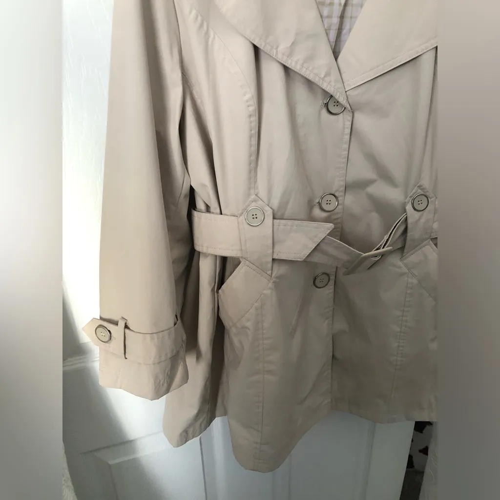Totes Women's belted Trench Coat women size XL - Image 7