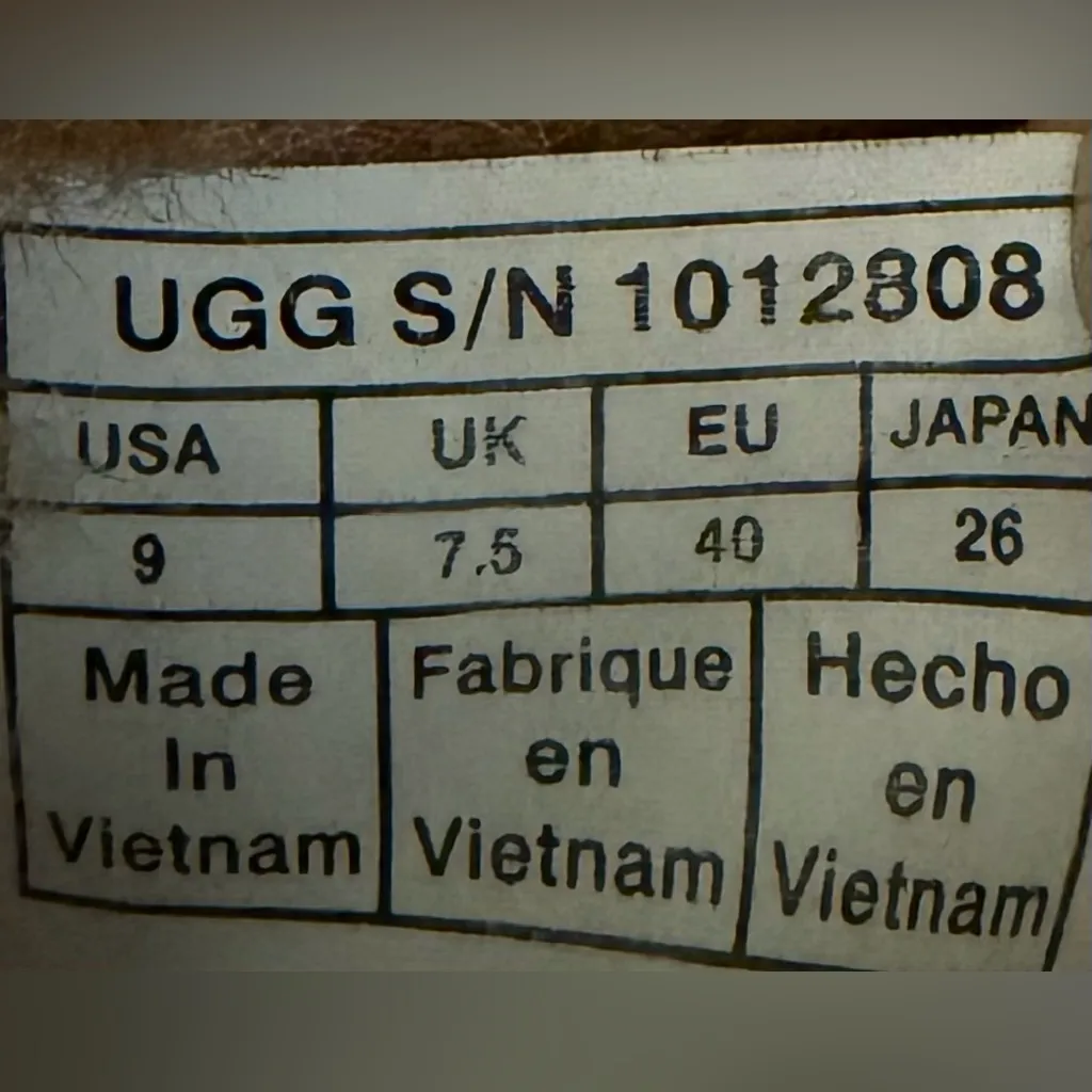 UGG Naveah Women’s Boots with Bow - Image 7