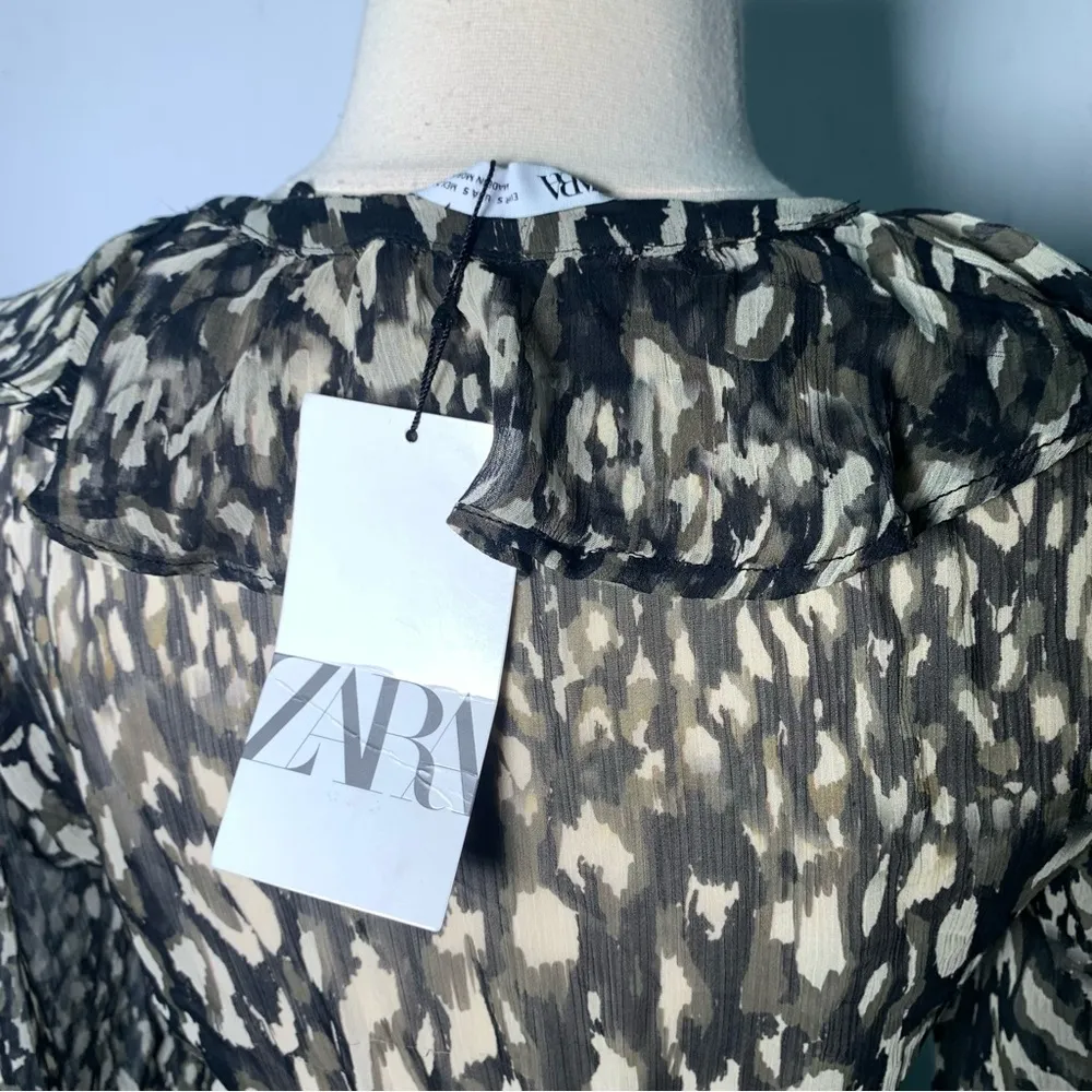 ZARA NWT Animal Print Long Sleeve Dress with ruffle skirt detail size S 8325/311 - Image 5