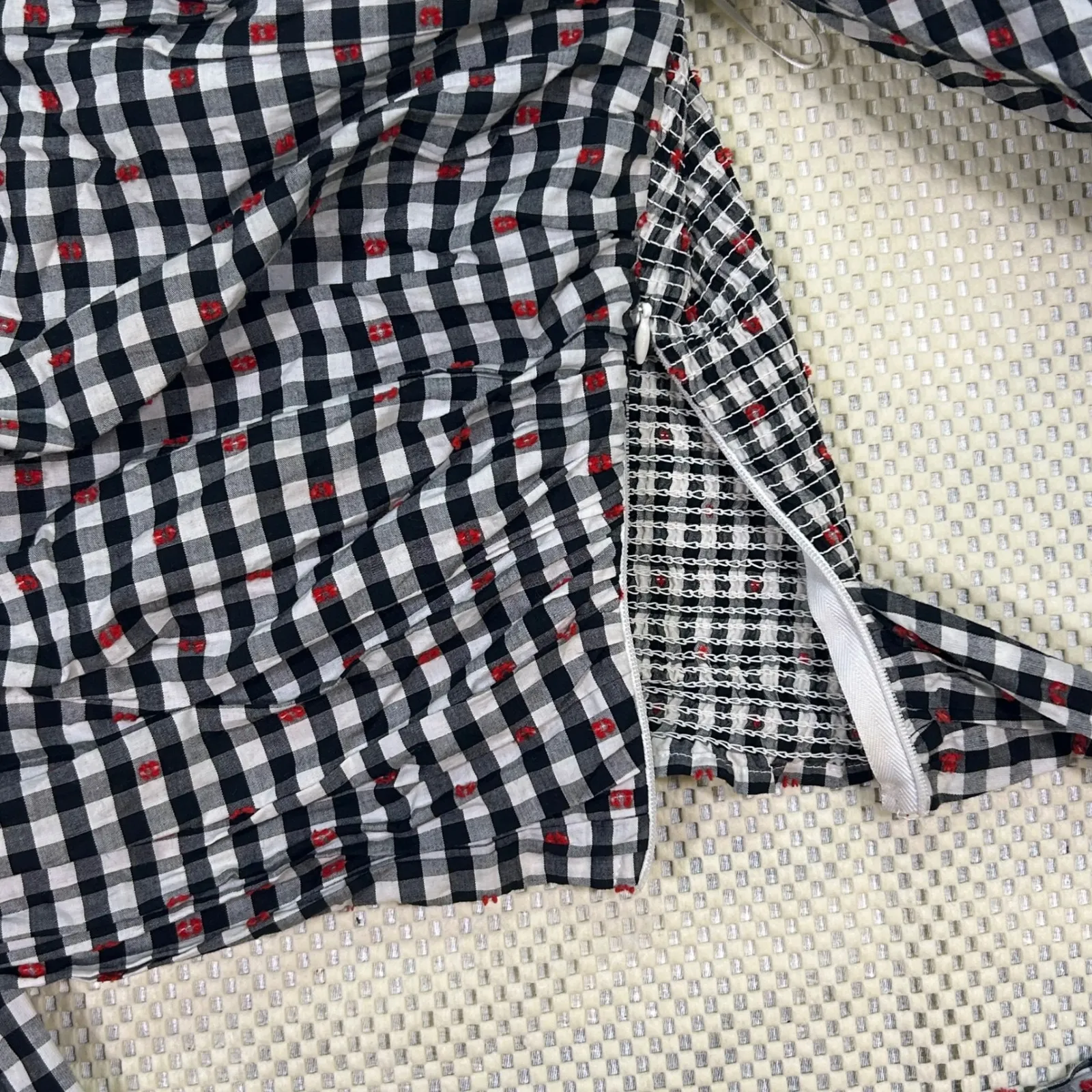 EUC Dolan Gingham Off‎ Shoulder Crop Top Tie Front Blouse Red Accent Size S Black - Image 4