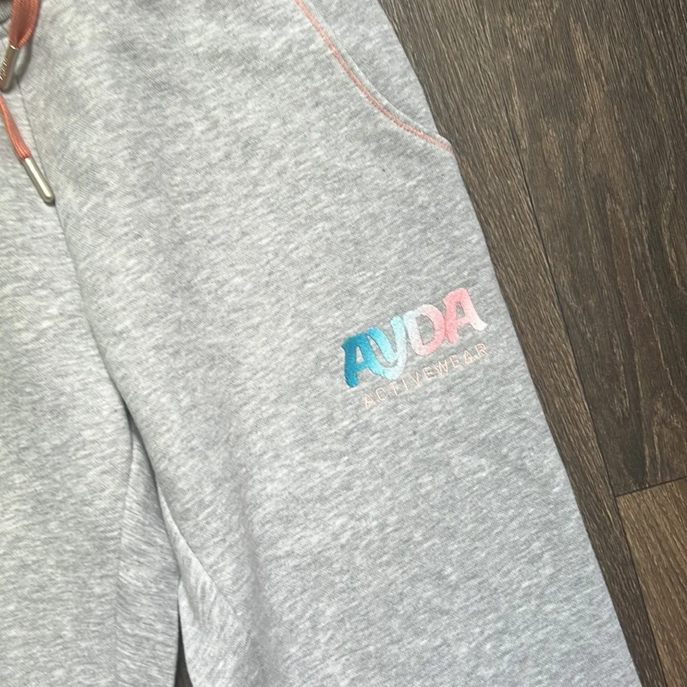 THE TEDDY SWEATPANT Gray - Image 2