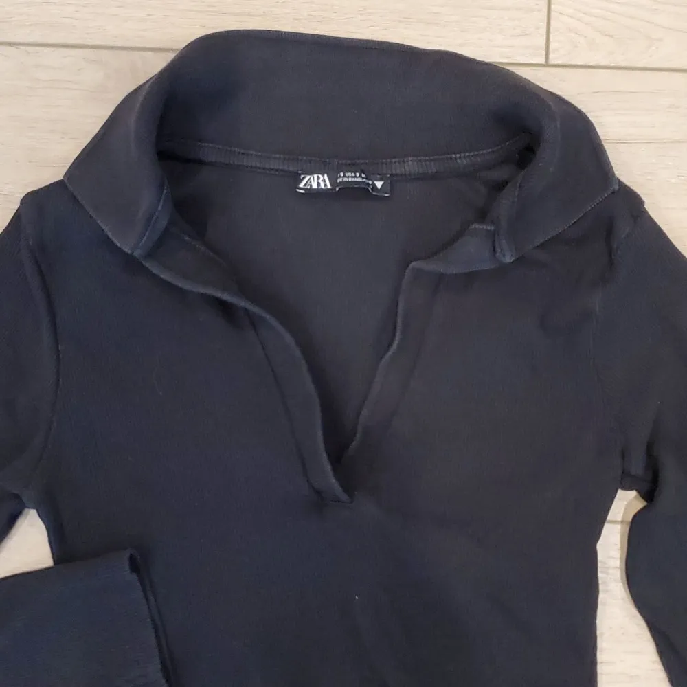 Zara Black Collar Crop Top - Image 3