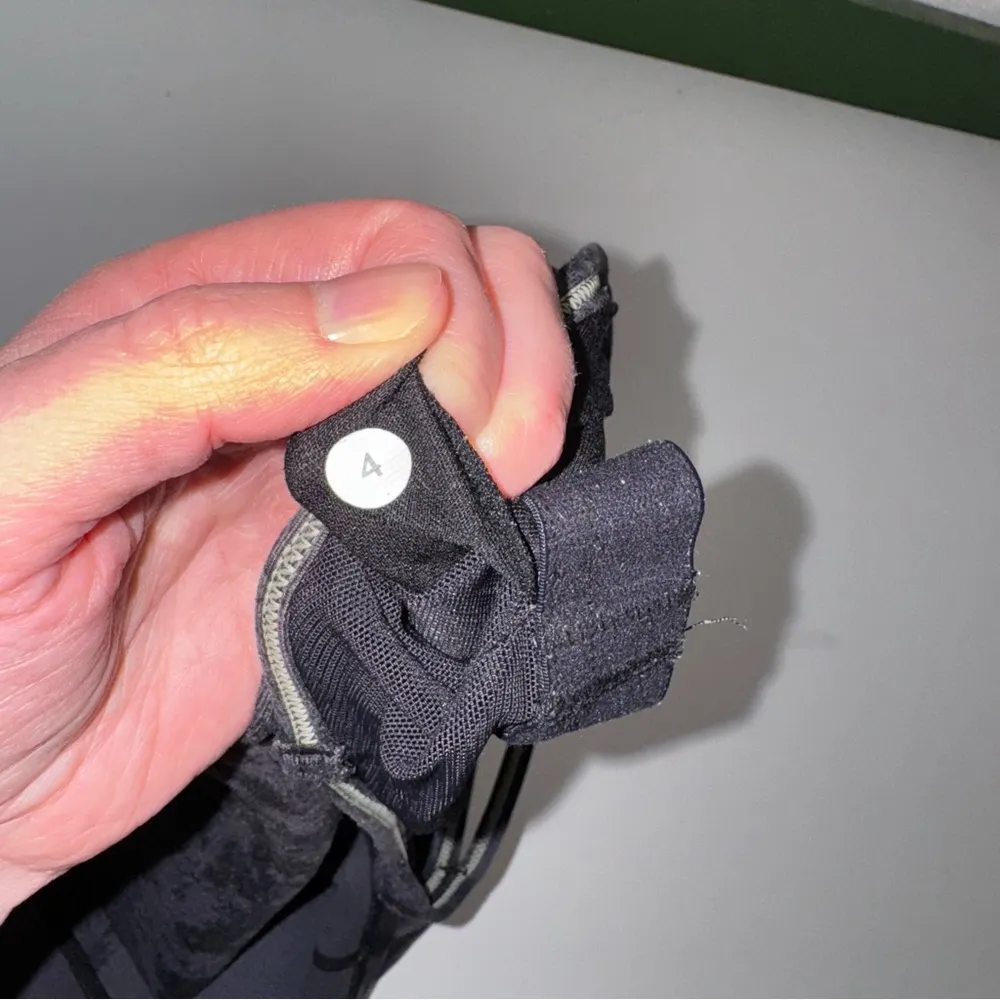 Lululemon Power Y Tank in Seabed Black Size 4 - Image 7