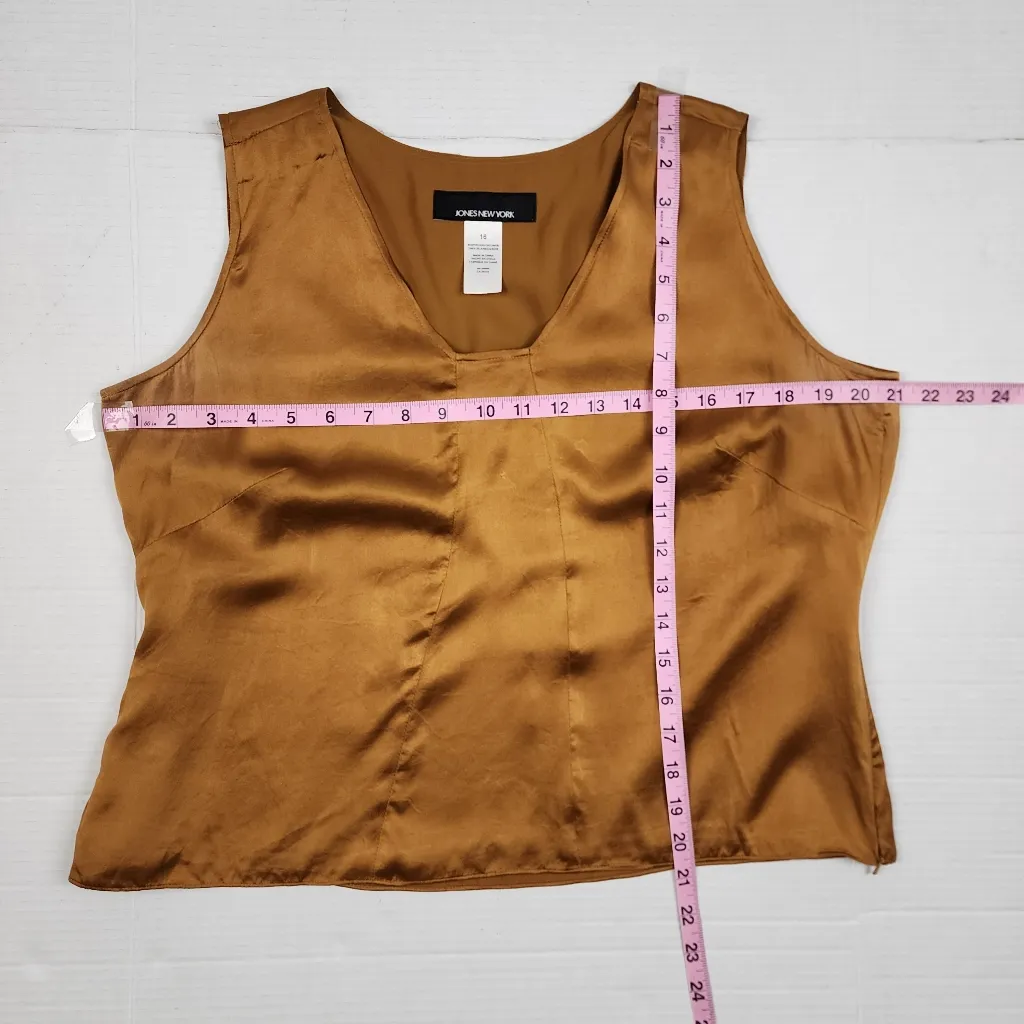 Jones New York Flawed*Altered  Silk Top Size 16 - Image 9