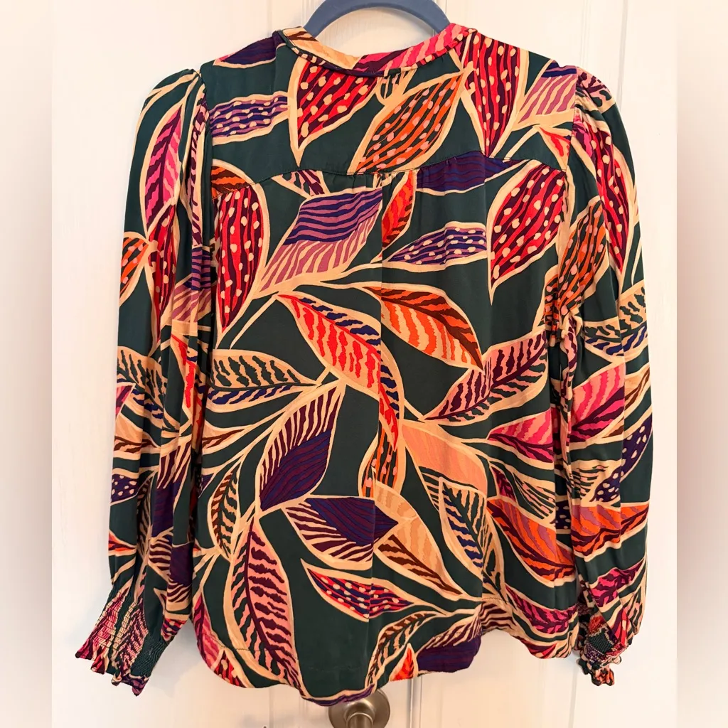 Democracy  M V-Neck Vibrant Leaf Print Blouse - Image 9