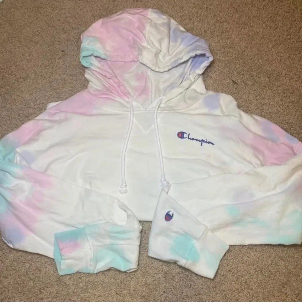 Champion Reverse Weave Women’s Tye Dye Cropped Hoodie XS Excellent Condtion - Image 2