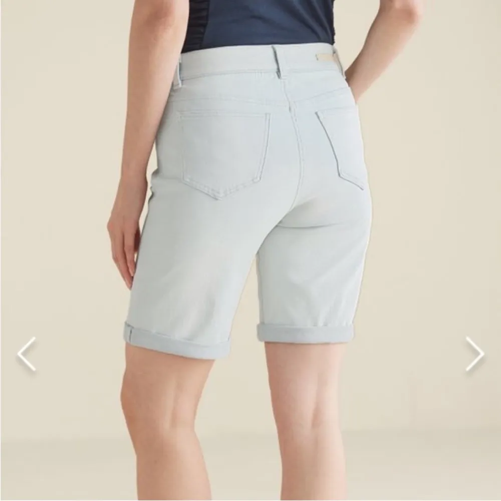 Soft Surroundings Ultimate Denim Pull on Relaxed Shorts/ Pinyon Wash medium NWT - Image 2