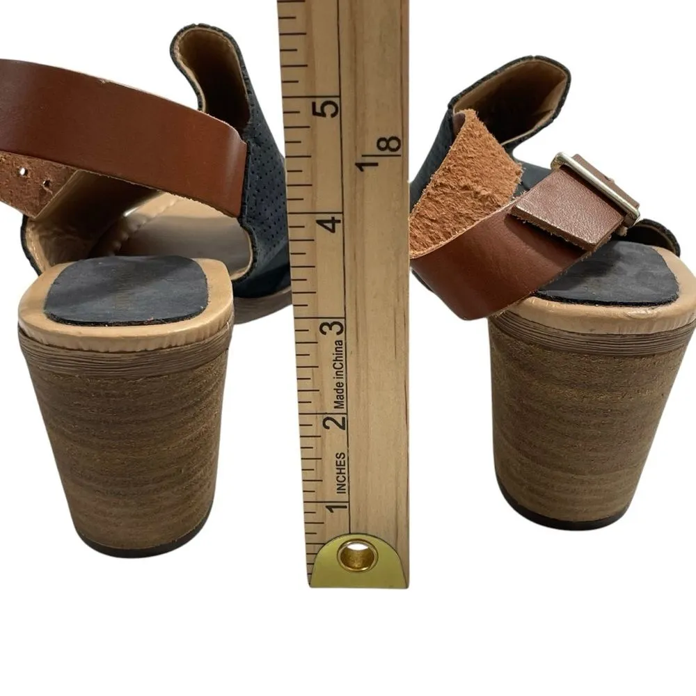 NWT Sophia Milano Perforated Suede Slingback‎ Heel Sandal Size 7.5 Blue Shoes - Image 5