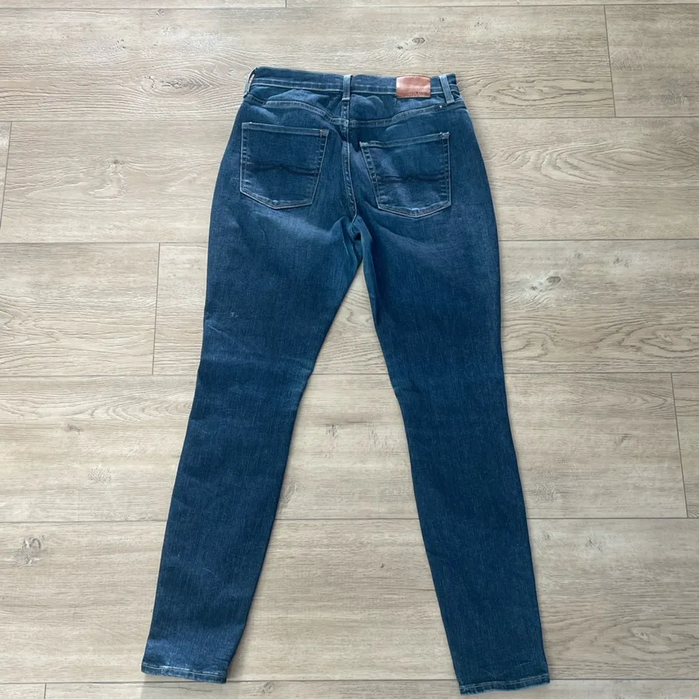 Lucky Brand Dark Wash Skinny Jeans – Size 4/27 - Image 3
