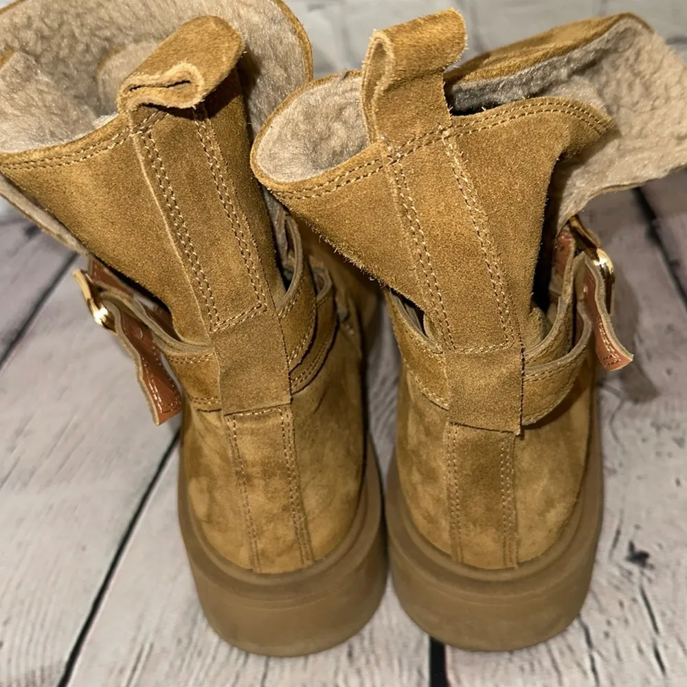 Woman’s US size 8.5 Genuine Suede and Faux Fur Boots - Image 9